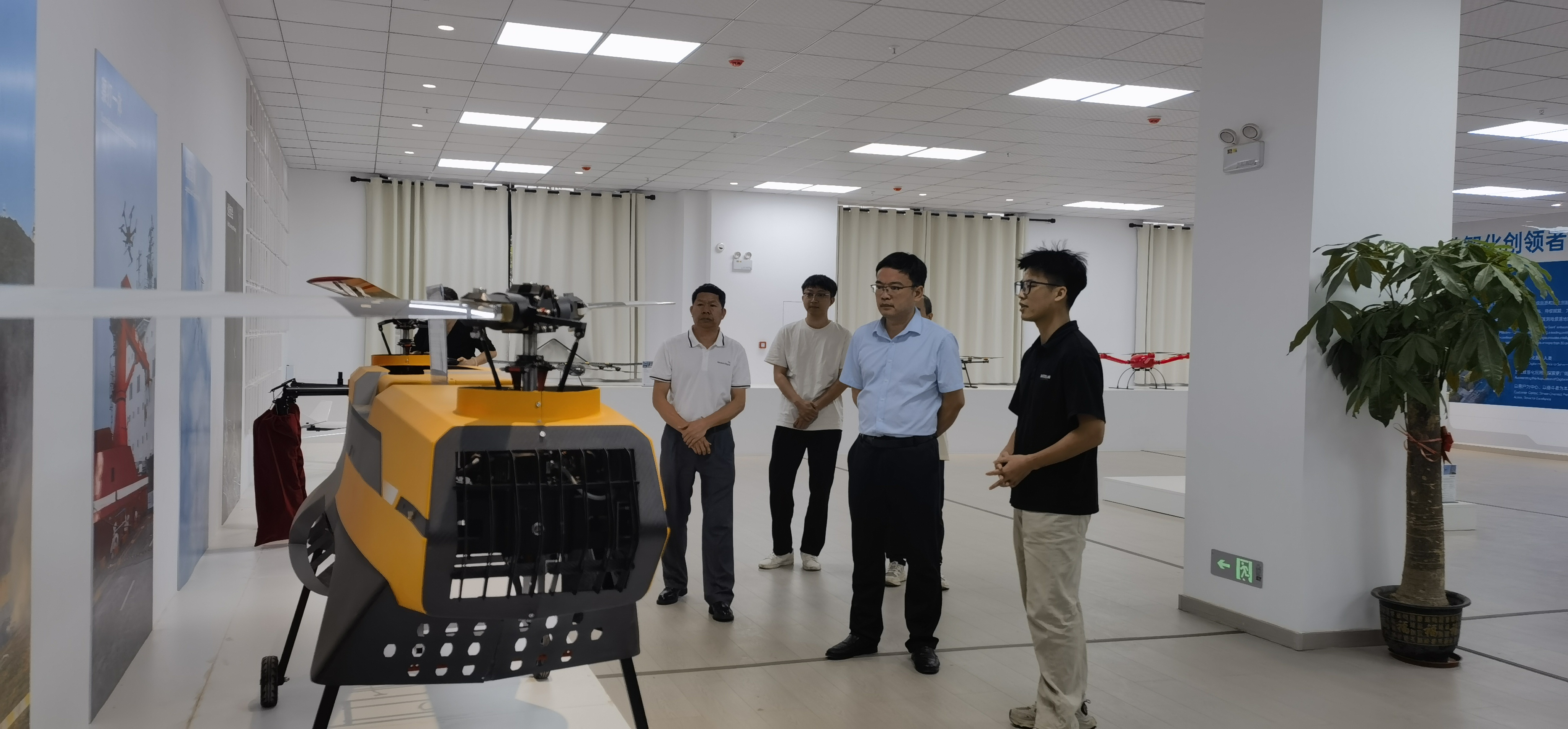 深化产教融合对接产业需求 校地协同赋能地方高质量发展——扶国书记带队到佛山(茂名)产业转移合作园访企拓岗-茂名职业技术学院欢迎您