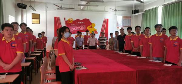 说明: https://www.mmpt.edu.cn/__local/7/50/56/E00FD7DCEA9FA27D34E77639DF8_8A29756B_B75FA.png